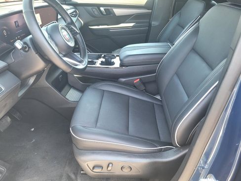 Used 2025 Buick Enclave Preferred FWD image 16