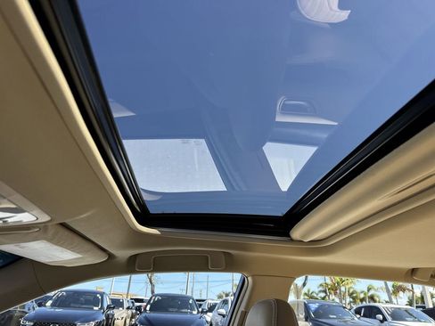 Used 2017 Toyota Camry FWD image 53