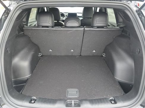 New 2026 Jeep Compass Latitude image 18