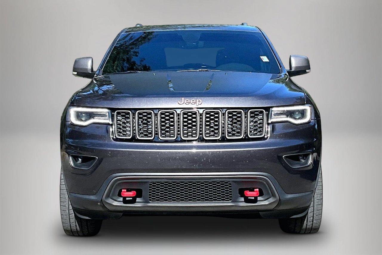 Used 2019 Jeep Grand Cherokee Trailhawk w/ Trailhawk Luxury Group AWD/4WD image 3