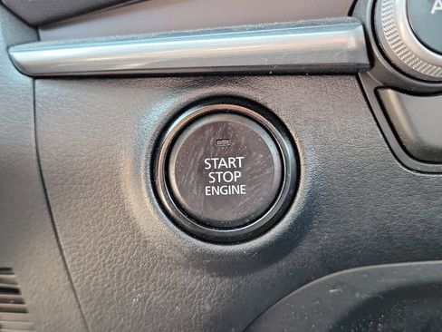 Used 2024 MAZDA MAZDA3 s FWD image 30