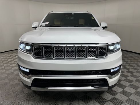 Used 2022 Jeep Grand Wagoneer Series III image 5