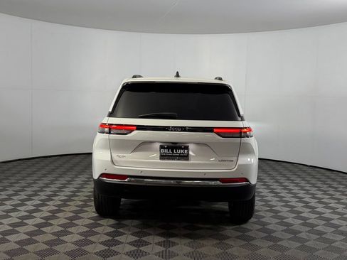 Certified 2023 Jeep Grand Cherokee Limited w/ Trailer Tow Prep Group (B) RWD image 5
