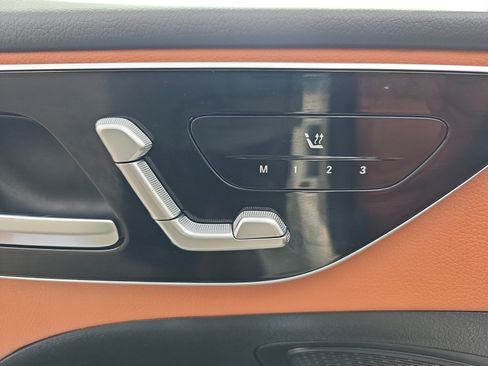 Used 2023 Mercedes-Benz C 300 Sedan image 25