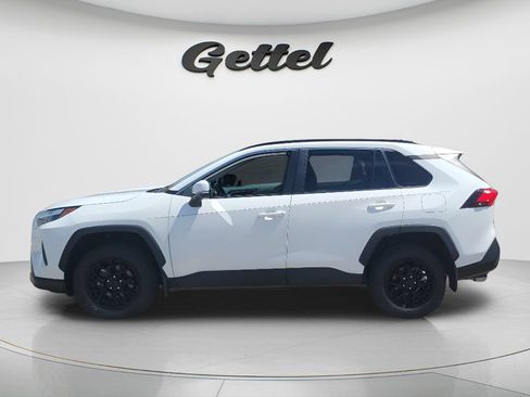 Certified 2023 Toyota RAV4 XLE FWD image 14