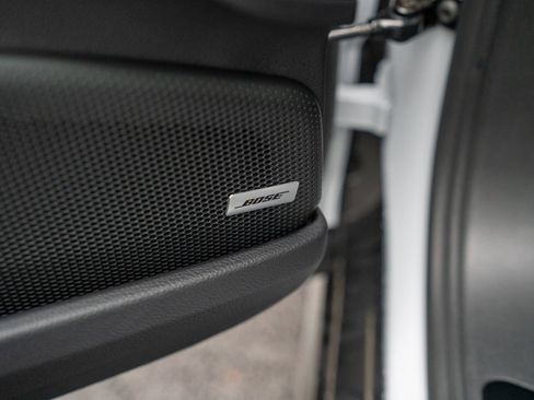 Used 2025 Porsche Panamera 4 image 11