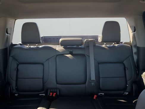 Used 2026 GMC Sierra 1500 Elevation image 41