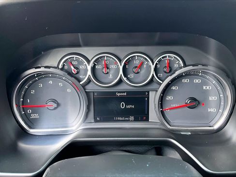 Used 2021 Chevrolet Tahoe RST w/ Luxury Package AWD/4WD image 26