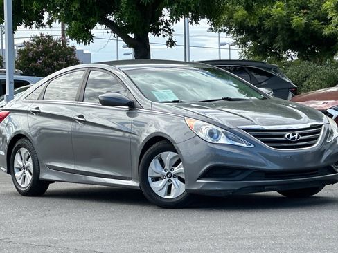 Used 2014 Hyundai Sonata GLS FWD image 2