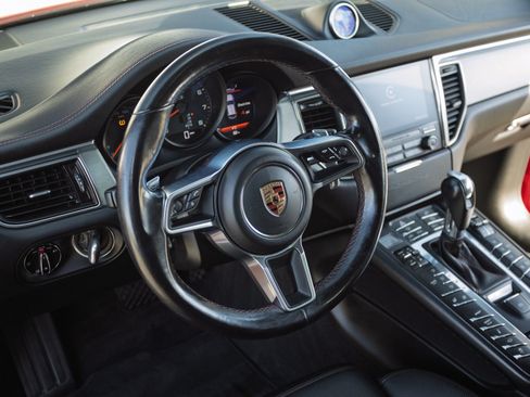 Used 2017 Porsche Macan GTS AWD/4WD image 9