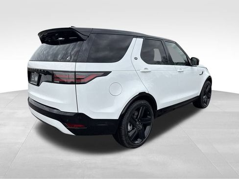 New 2025 Land Rover Discovery Dynamic SE image 7