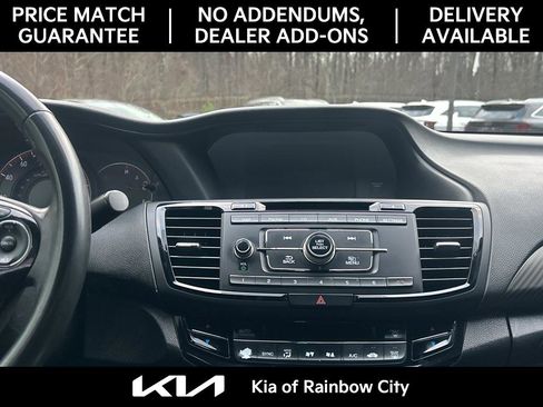 Used 2017 Honda Accord Sport image 14