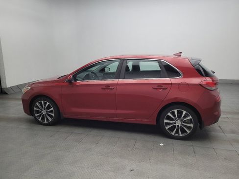 Used 2018 Hyundai Elantra GT FWD image 3