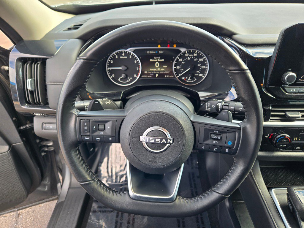 Used 2025 Nissan Pathfinder SV AWD/4WD image 37