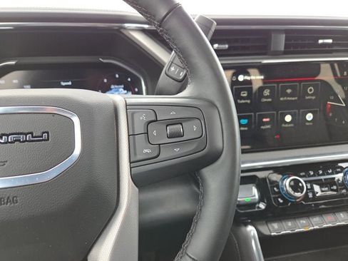 Used 2025 GMC Sierra 3500 Denali AWD/4WD image 23