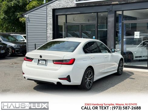 Used 2019 BMW 330i xDrive Sedan w/ Premium Package AWD/4WD image 16