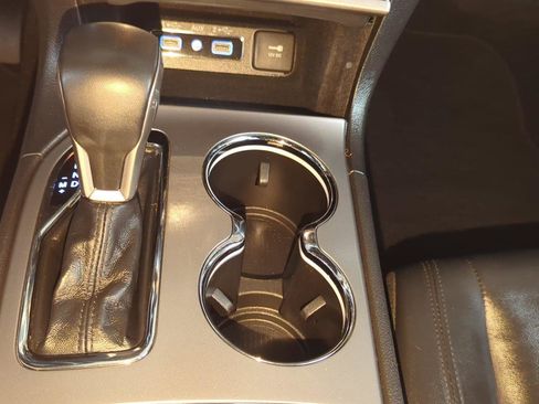 Used 2021 Jeep Grand Cherokee Limited image 30