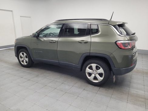 Used 2018 Jeep Compass Latitude AWD/4WD image 3