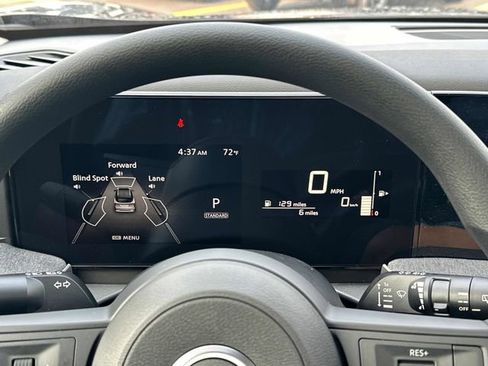 New 2025 Nissan Kicks SV w/ SV Premium Package image 17