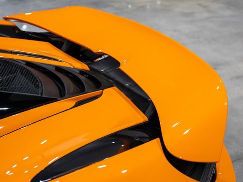 Used 2018 McLaren 720S Performance image 60