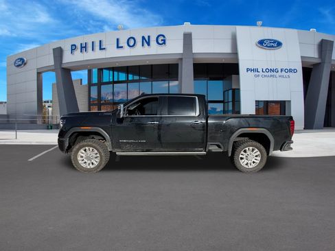 Used 2024 GMC Sierra 3500 Denali Ultimate AWD/4WD image 2