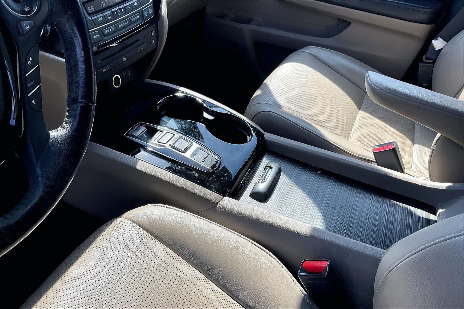Used 2016 Honda Pilot Elite image 16
