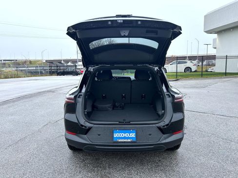 New 2026 Chevrolet Equinox EV LT image 21