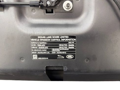 Used 2022 Land Rover Range Rover Velar R-Dynamic S image 72