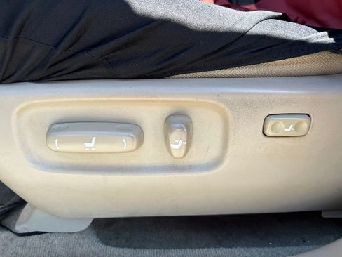 Used 2006 Toyota Highlander Limited FWD image 16