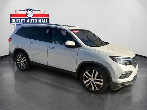 Used 2017 Honda Pilot Elite image 1