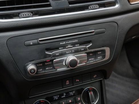 Used 2017 Audi Q3 2.0T Premium Plus w/ Premium Plus Package image 37