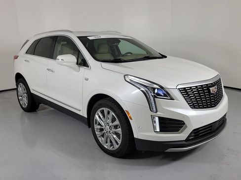 Used 2022 Cadillac XT5 Premium Luxury w/ Platinum Package AWD/4WD image 1