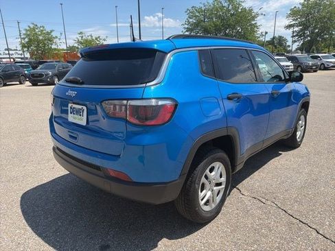 Used 2019 Jeep Compass Sport w/ Cold Weather Group AWD/4WD image 5