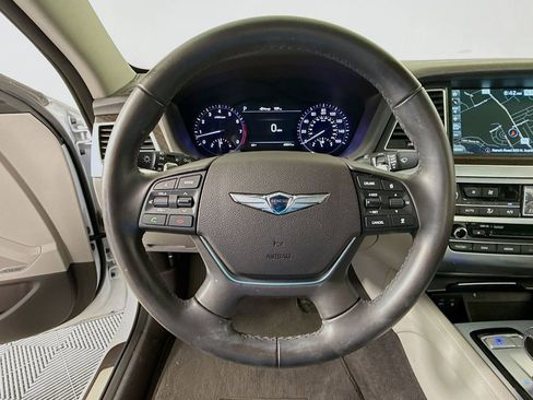 Used 2018 Genesis G80 3.8 w/ Option Group 03 image 11