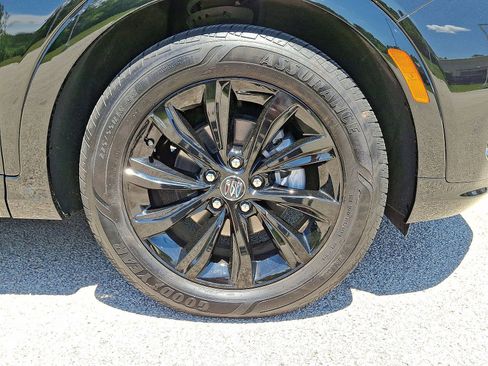 Used 2024 Buick Envista Sport Touring w/ Convenience I Package FWD image 27