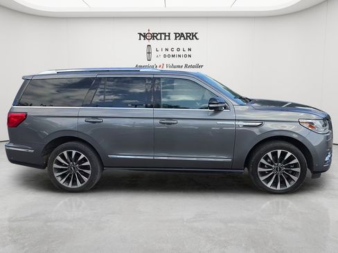 Used 2021 Lincoln Navigator Reserve w/ Luxury Package AWD/4WD image 6