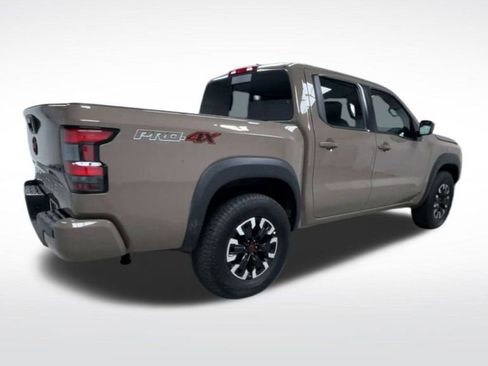 Used 2024 Nissan Frontier PRO-4X image 23