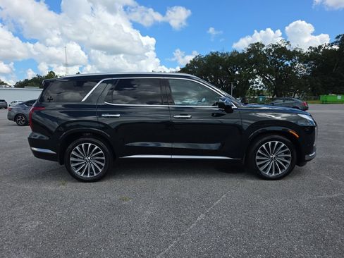 Used 2025 Hyundai Palisade Calligraphy FWD image 9