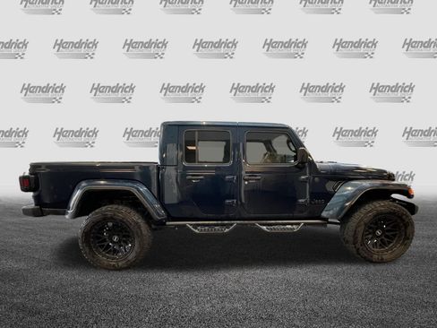 Used 2025 Jeep Gladiator Sport AWD/4WD image 11