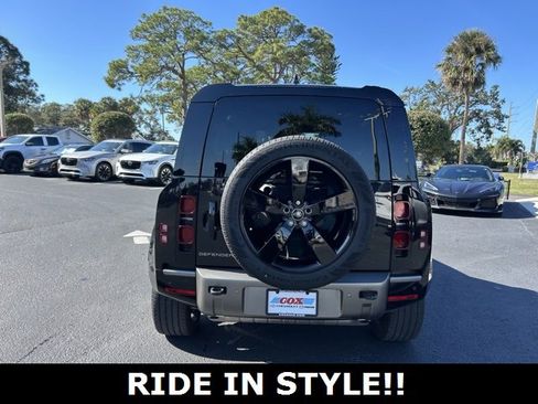 Used 2024 Land Rover Defender 90 X-Dynamic SE image 5