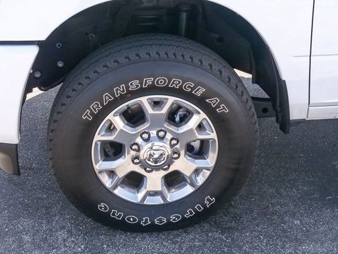 Used 2024 RAM 2500 Laramie AWD/4WD image 42