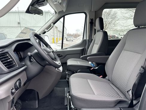 New 2026 Ford Transit 350 148 Medium Roof Wagon image 20
