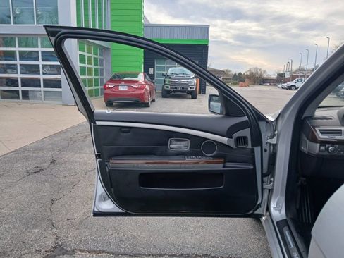 Used 2007 BMW 750Li RWD image 13