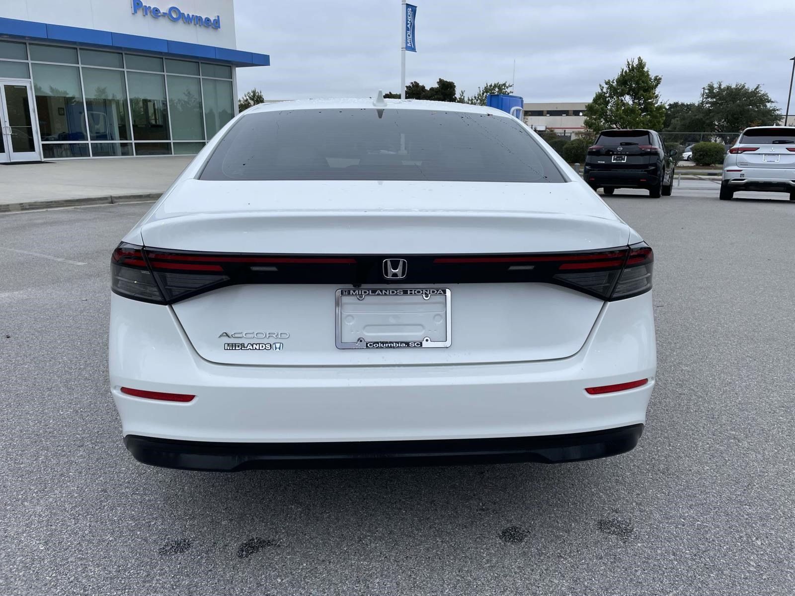 Used 2023 Honda Accord EX image 5