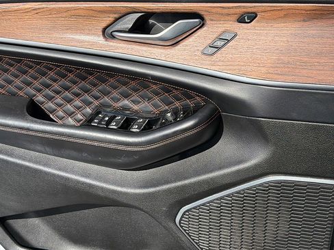 Used 2021 Jeep Grand Cherokee L Summit w/ Advanced Protech Group IV image 21