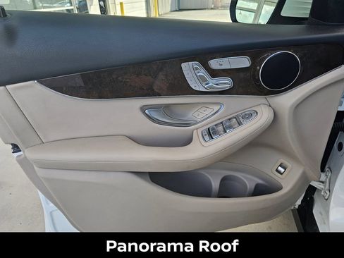 Used 2018 Mercedes-Benz GLC 300 4MATIC image 18