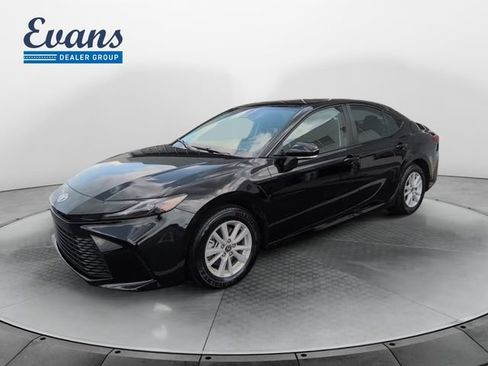 Used 2026 Toyota Camry LE FWD image 1
