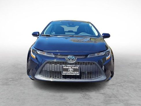 Used 2022 Toyota Corolla LE w/ LE Convenience Package FWD image 2