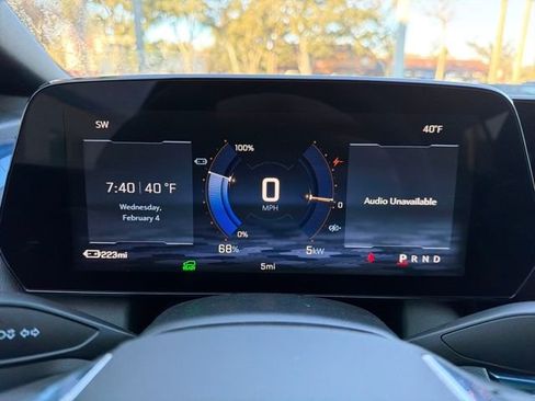 New 2026 Chevrolet Equinox EV LT image 30