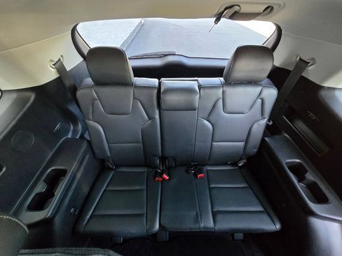 Used 2025 Kia Telluride S FWD image 38